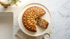 Dundee Cake: saftiger schottischer Früchtekuchen mit Mandeln – bleibt tagelang frisch